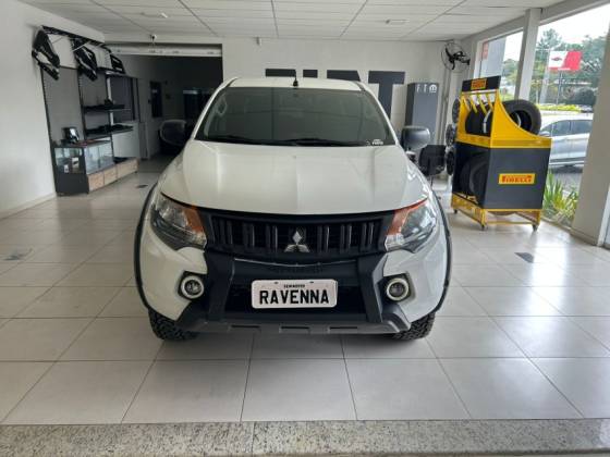 MITSUBISHI L200 TRITON 2.4 16V TURBO DIESEL SPORT GLX CD 4P 4X4 MANUAL MITSUBISHI L200 TRITON 2.4 16V TURBO DIESEL SPORT GLX CD 4P 4X4 MANUAL